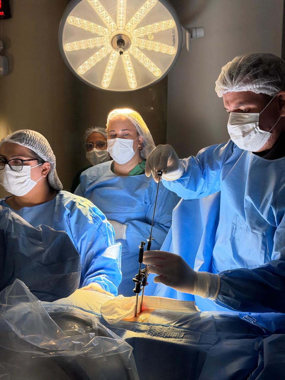 Dr. Lucas Melo em atendimento
